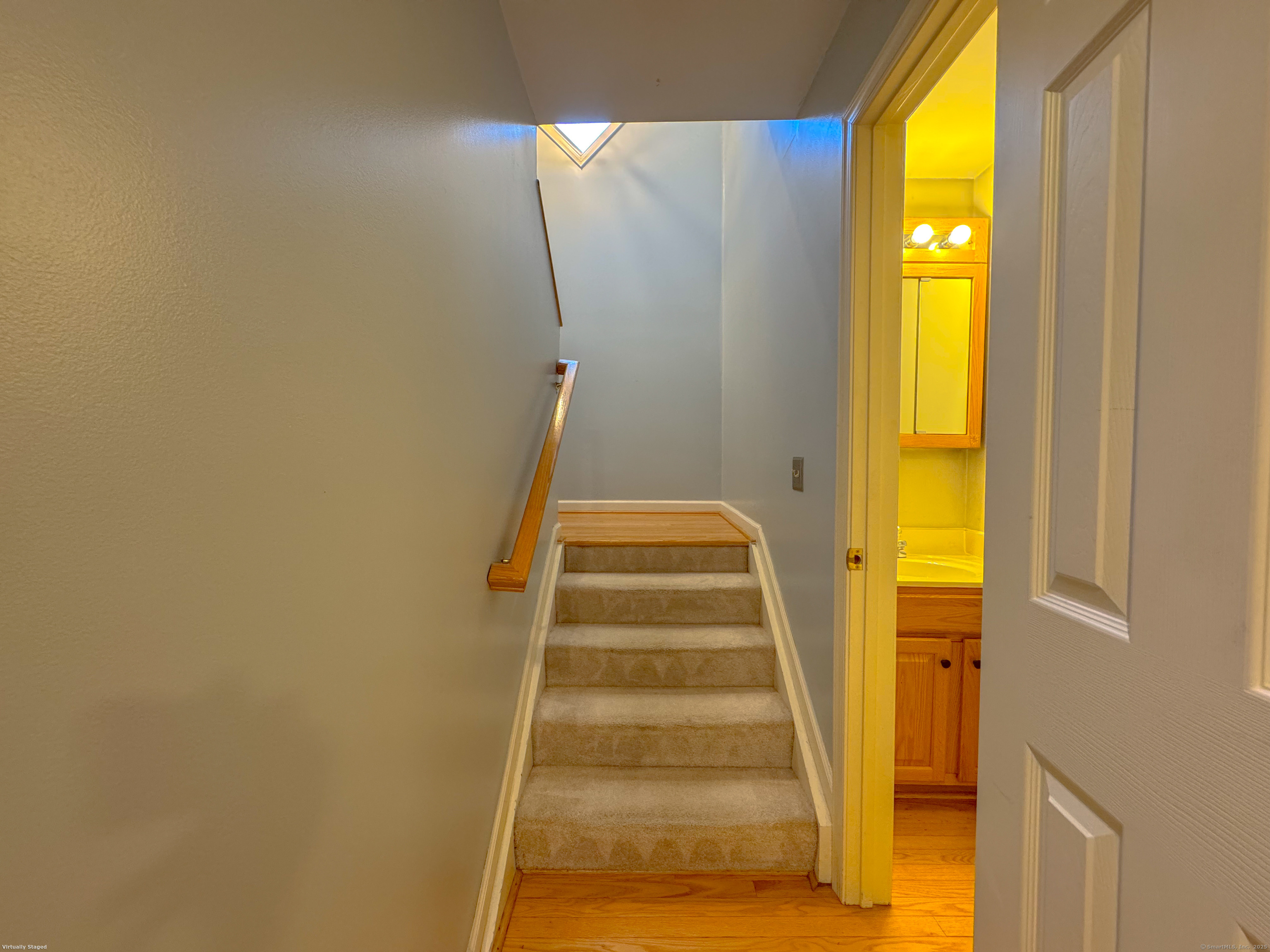 19 Hawthorne Drive, Unit 102 New London, CT 06320 - Photo 20 of 33 a view of entryway