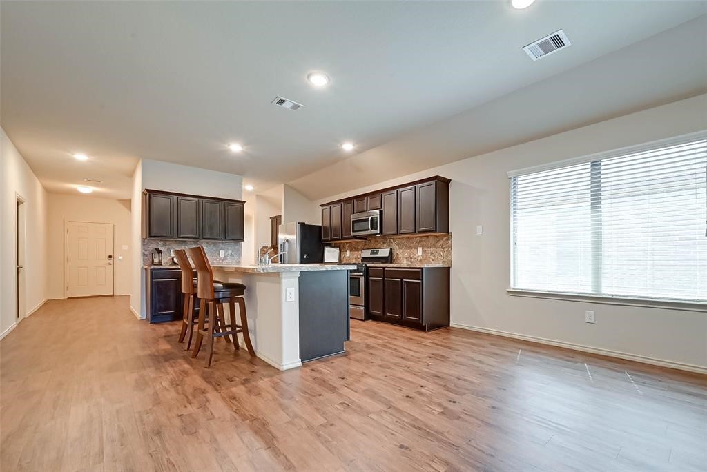 1415 Rodeo Cattle Lane Houston, TX 77049 - Photo 6 of 18