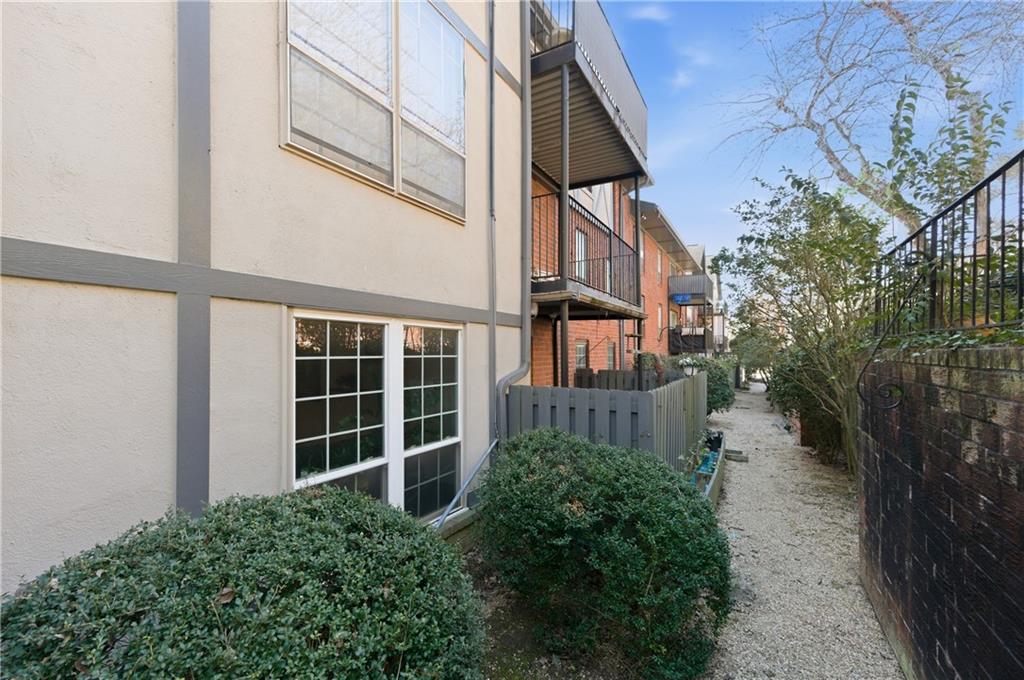 6851 Roswell Road, Unit F15 Atlanta, GA 30328 - Photo 27 of 31