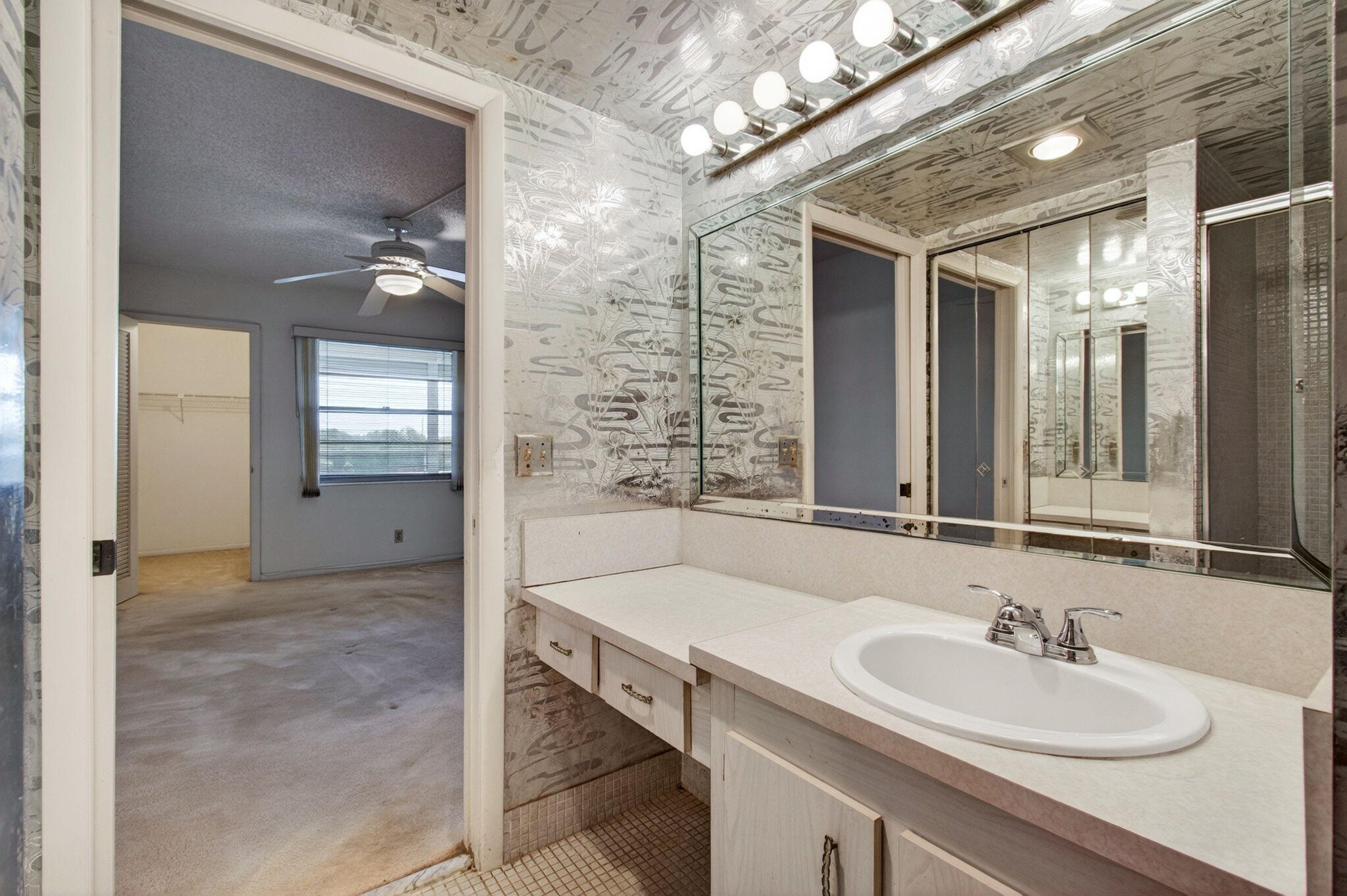 3044 Lincoln A Boca Raton, FL 33434 - Photo 37 of 100 43-web-or-mls-DSC_3589