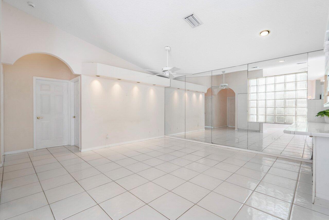 11058 Baybreeze Way Boca Raton, FL 33428 - Photo 15 of 28 Family Room