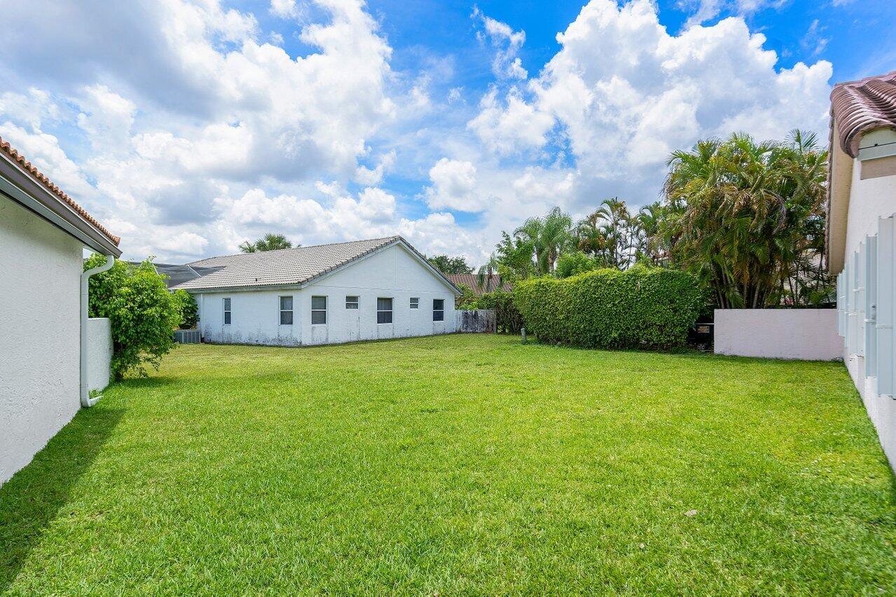 11058 Baybreeze Way Boca Raton, FL 33428 - Photo 6 of 28 Super Size Backyard