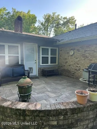 $299,000 | 355 Lakewood Road, Vicksburg, MS 39180