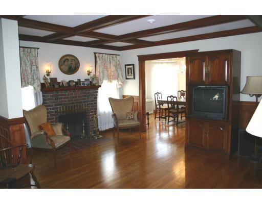 4 Fairfax Road Milton, MA 02186 - Photo 4 of 17 Gallery Image 4