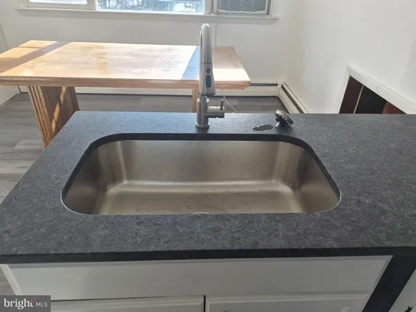 a close view of sink