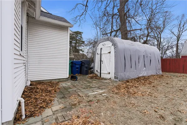 $249,900 | 31 Oakhurst Avenue, Warwick, RI 02889