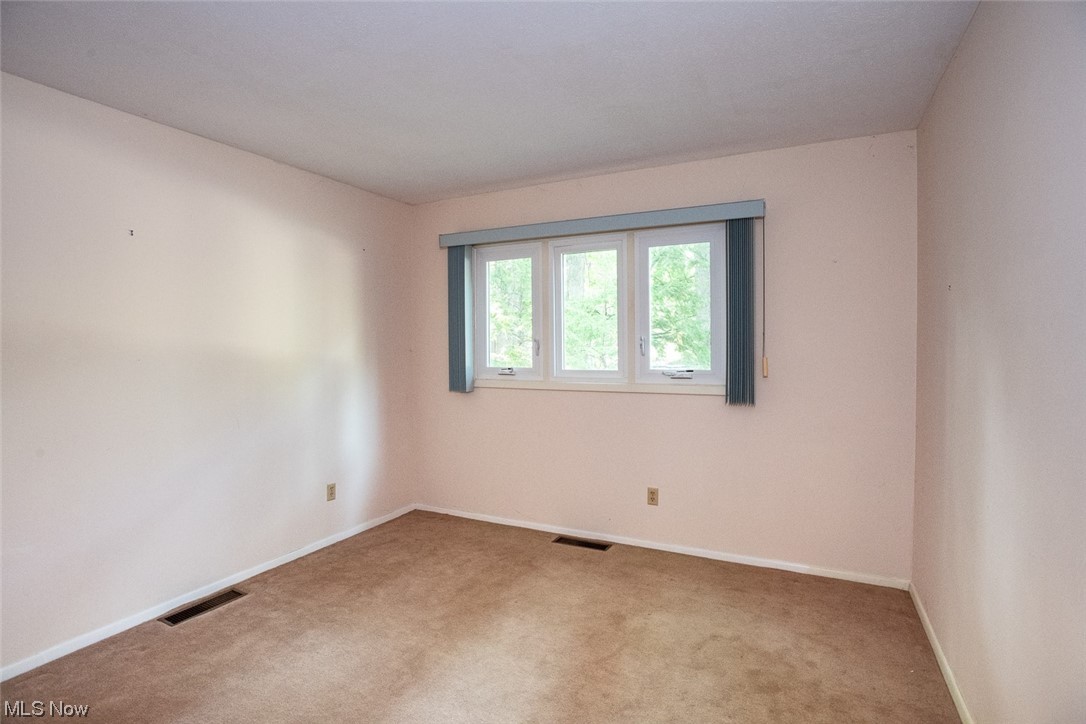 17065 Ridge Point Circle Strongsville, OH 44136 - Photo 29 of 33 Gallery Image 29