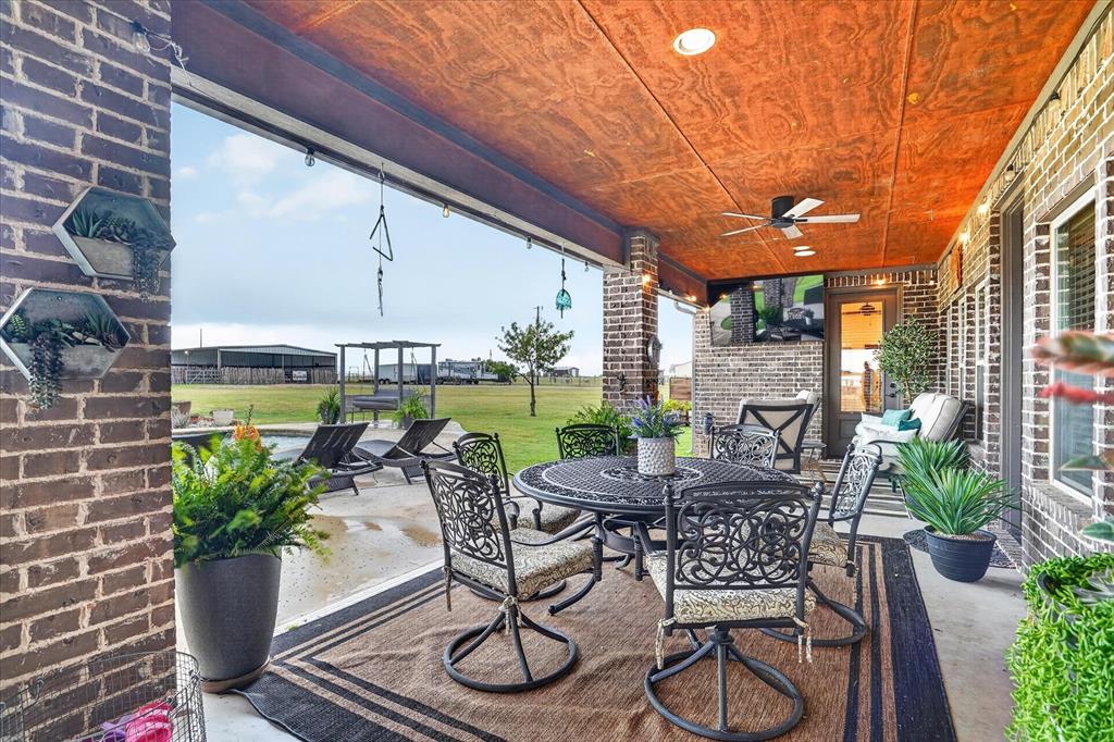 19001 North County Line Road Ponder, TX 76259 - Photo 31 of 40