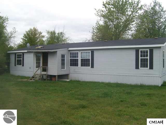 11475 East Valley Road Mount Pleasant, MI 48858 - Photo 1 of 8 1767462.JPG