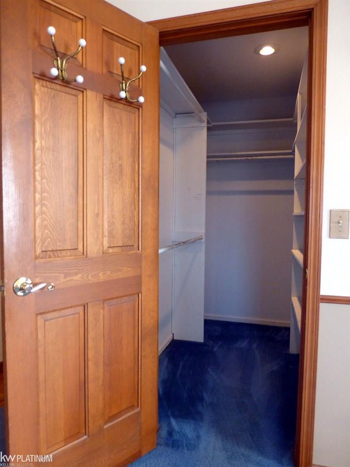 8151 Division Road Casco, MI 48064 - Photo 23 of 72 50002292-22.JPG