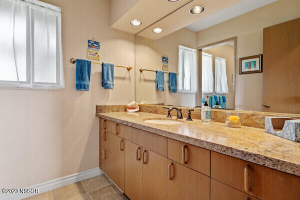 2010 High Meadow Road Solvang, CA 93463 - Photo 19 of 34 bath 2