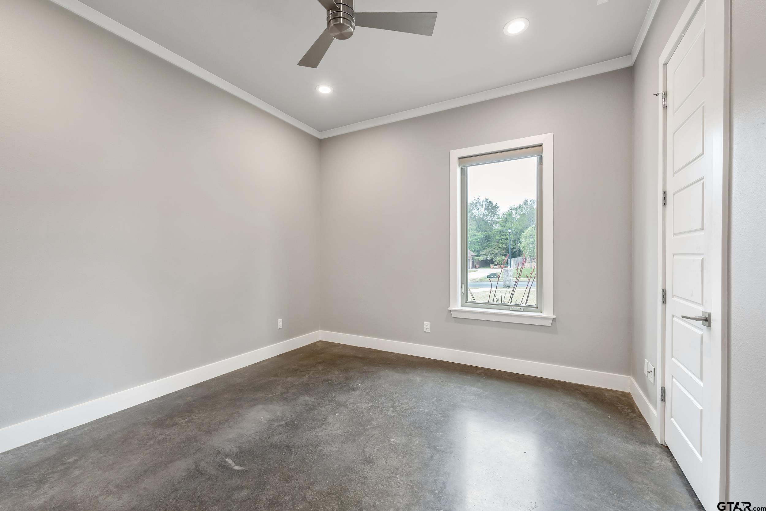 1569 Cooks Crossing Tyler, TX 75703 - Photo 31 of 39 an empty room with a window