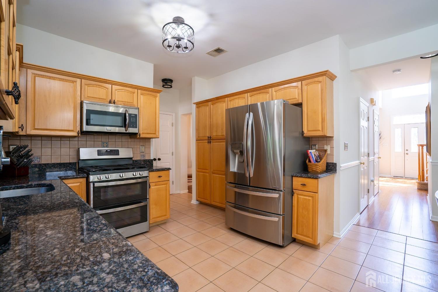 43 Putnam Road Monmouth Junction, NJ 08852 - Photo 27 of 55 Gallery Image 27
