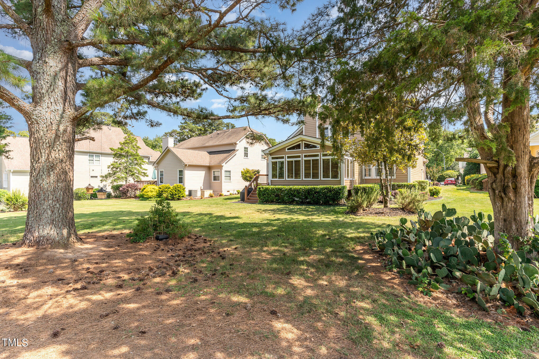 2918 Hawtree Drive Raleigh, NC 27613 - Photo 37 of 50 038_dsc00096-edit