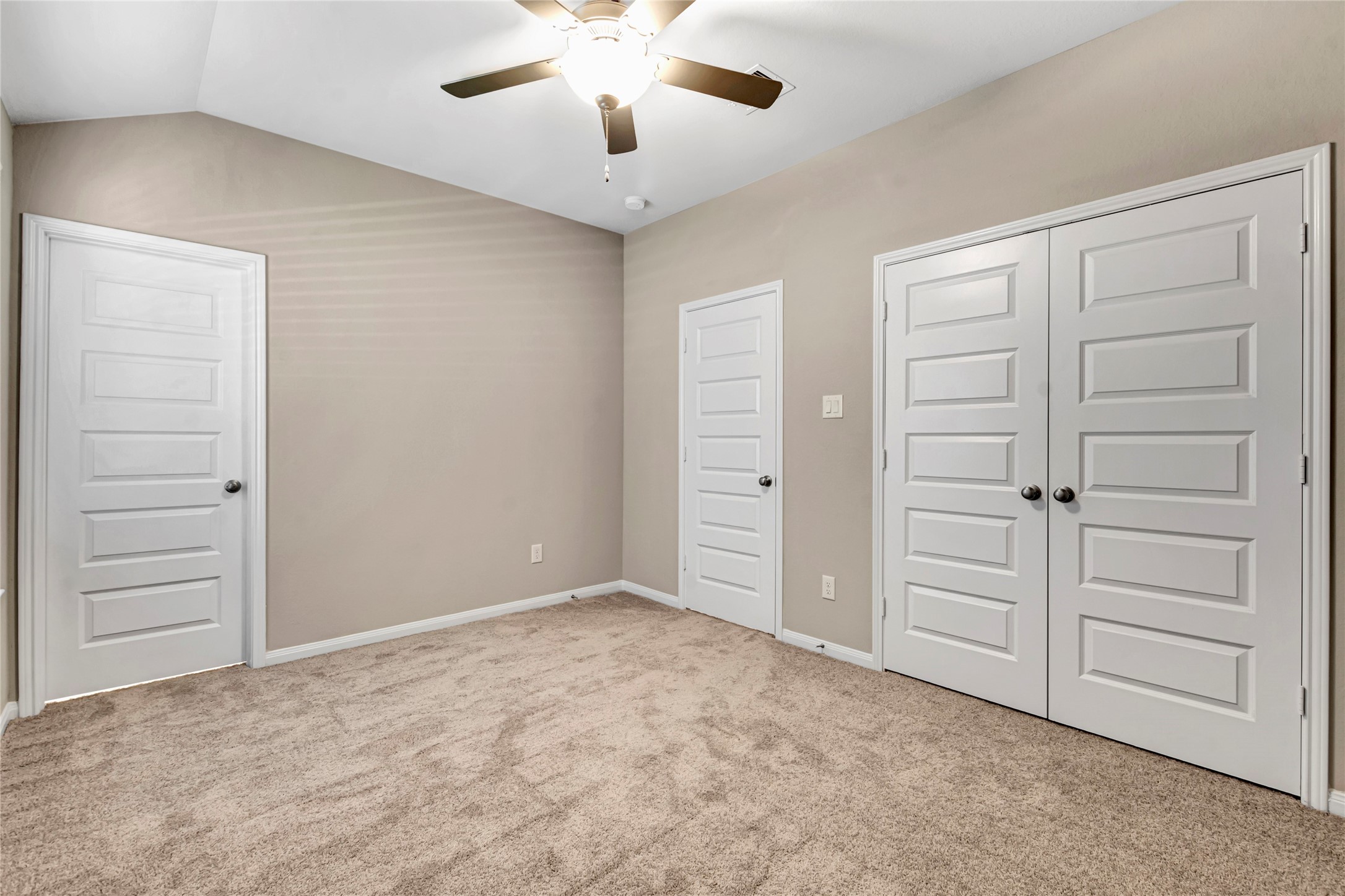 2702 Chancellor Rosenberg, TX 77471 - Photo 16 of 30 Photo is not of the actual home, but is an inspirational photo of builder’s model home and may depict options, furnishings, and/or decorator features that are not included