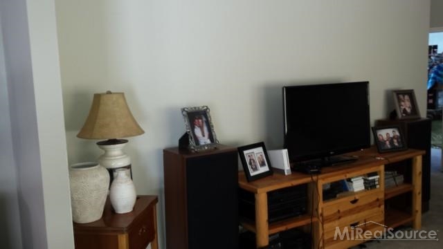 8931 Brown Road Avoca, MI 48006 - Photo 7 of 19