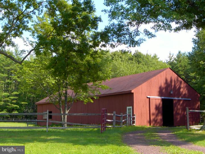 5976 Bradshaw Road Pipersville, PA 18947 - Photo 10 of 13