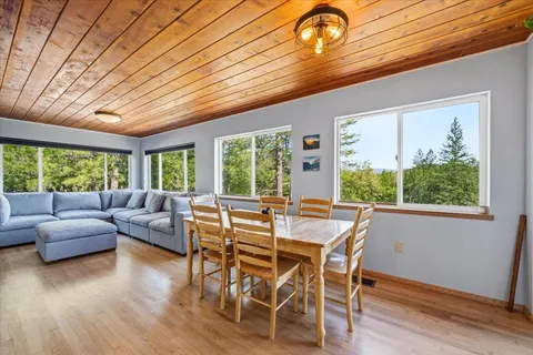 $724,000 | 13871 Greenhaven Lane, Grass Valley, CA 95945