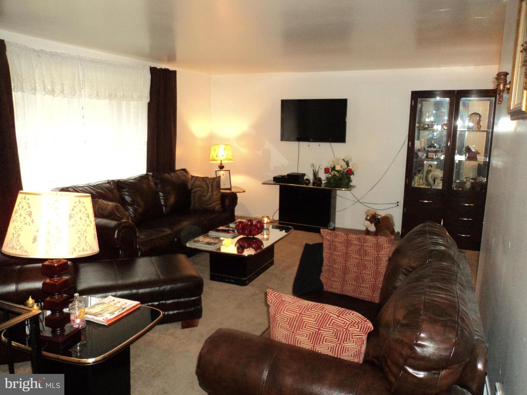 1517 Nicholas Road Waldorf, MD 20601 - Photo 7 of 10 Family Room