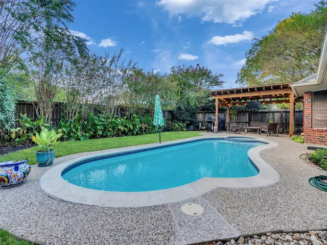 a view of outdoor space yard swimming pool and patio