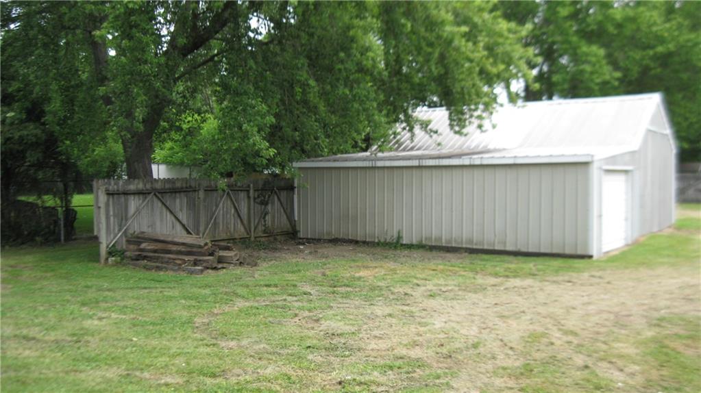 1912 Park Road Anderson, IN 46011 - Photo 15 of 28 Gallery Image 15