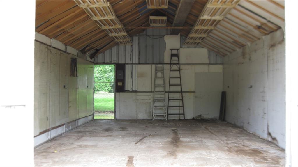 1912 Park Road Anderson, IN 46011 - Photo 19 of 28 Gallery Image 19
