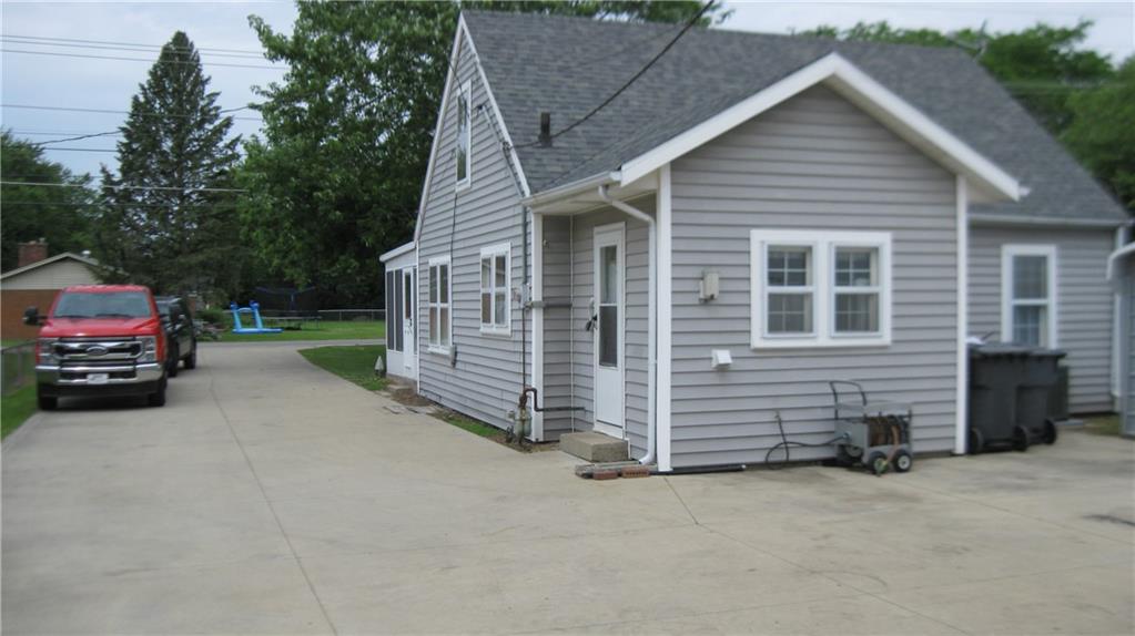 1912 Park Road Anderson, IN 46011 - Photo 3 of 28 Gallery Image 3