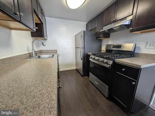 $2,200 | 4600 Duke Street, Unit 622, Alexandria, VA 22304