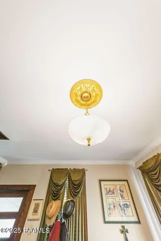 $269,500 | 125 East 8th Street, Crowley, LA 70526