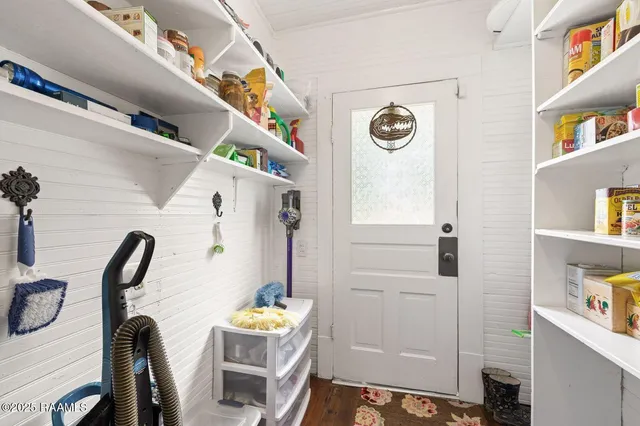 $269,500 | 125 East 8th Street, Crowley, LA 70526