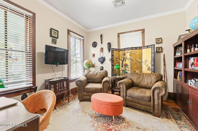 $269,500 | 125 East 8th Street, Crowley, LA 70526