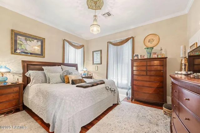 $269,500 | 125 East 8th Street, Crowley, LA 70526