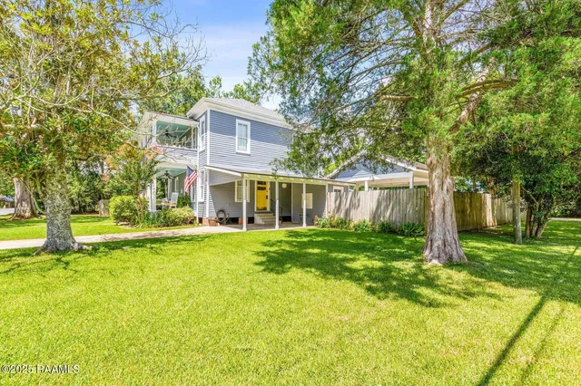 $269,500 | 125 East 8th Street, Crowley, LA 70526