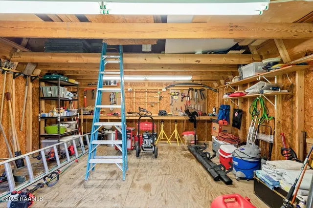 $269,500 | 125 East 8th Street, Crowley, LA 70526