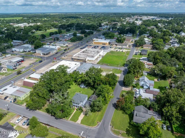 $269,500 | 125 East 8th Street, Crowley, LA 70526