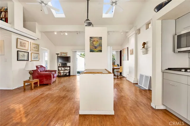 $775,000 | 8166 Rhodes Avenue, North Hollywood, CA 91605