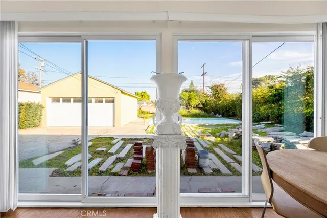 $775,000 | 8166 Rhodes Avenue, North Hollywood, CA 91605