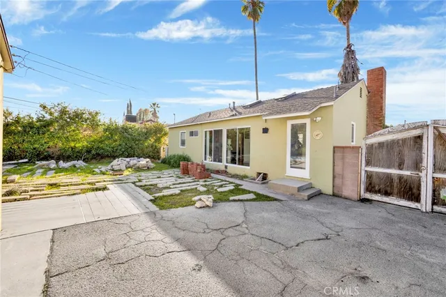 $775,000 | 8166 Rhodes Avenue, North Hollywood, CA 91605
