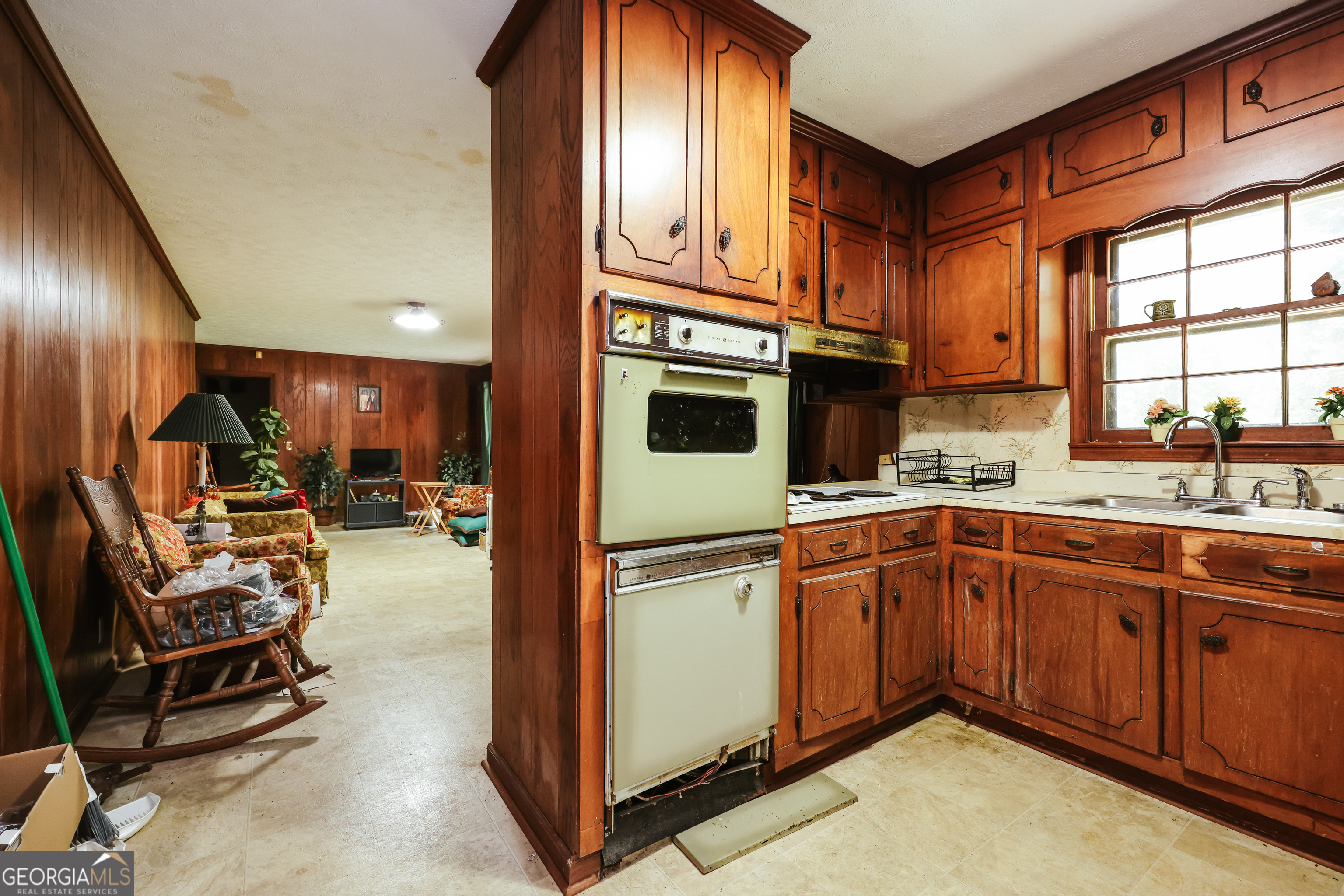 320 Kings Road Athens, GA 30606 - Photo 6 of 38