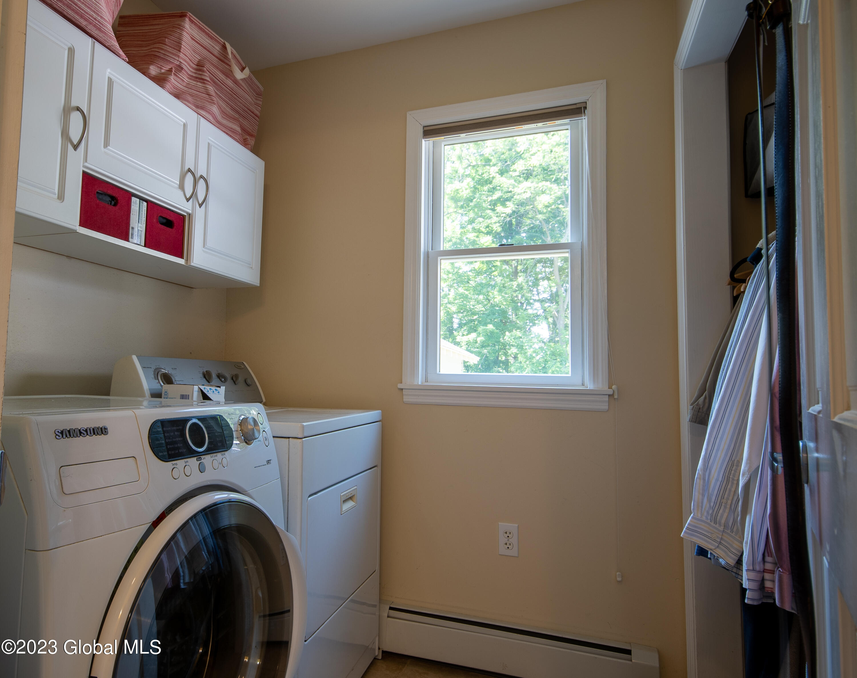 22 Stratton Place Bethlehem, NY 12054 - Photo 20 of 36 18