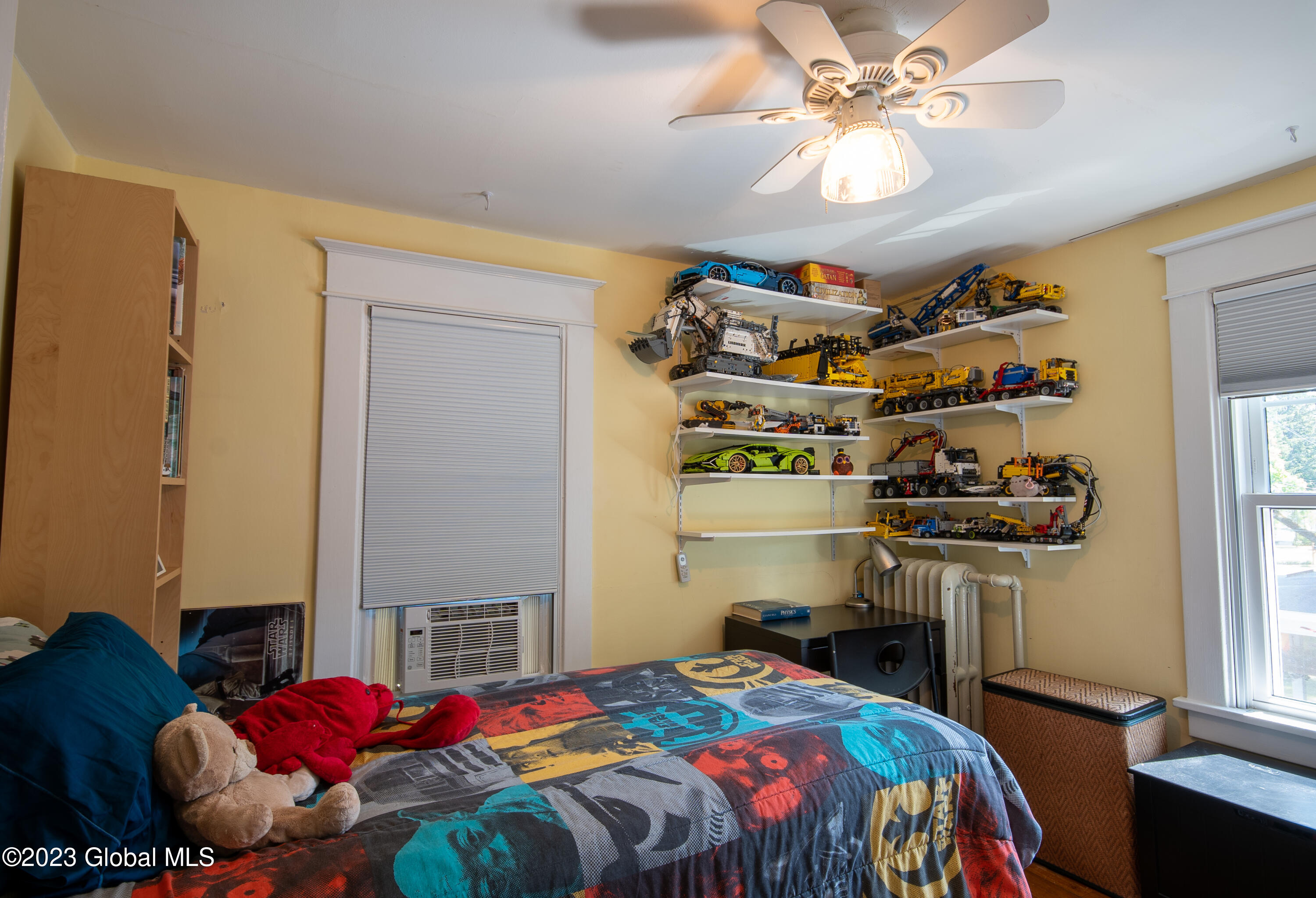 22 Stratton Place Bethlehem, NY 12054 - Photo 27 of 36 25