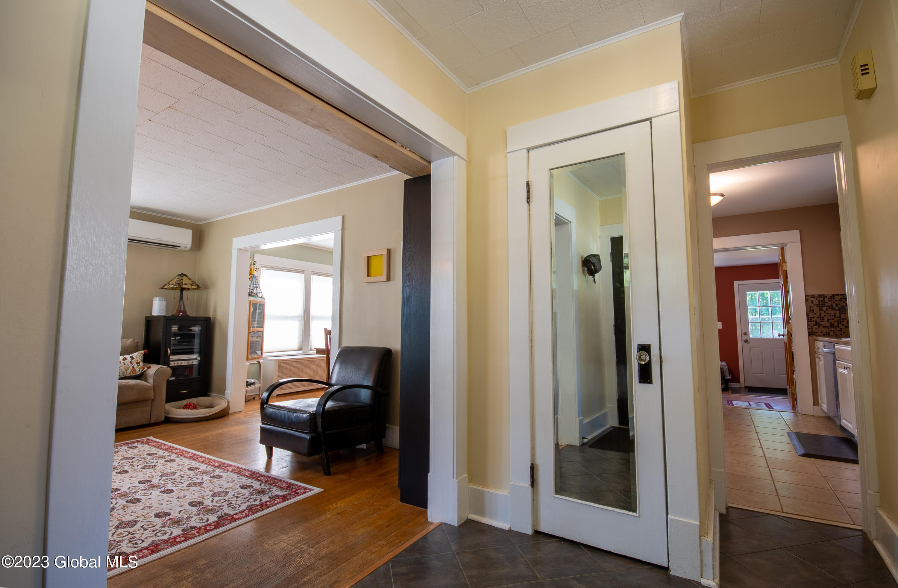 22 Stratton Place Bethlehem, NY 12054 - Photo 4 of 36 4