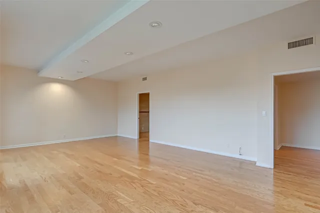 $500,000 | 2001 Holcombe Boulevard, Unit 401, Houston, TX 77030