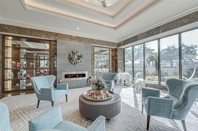 $500,000 | 2001 Holcombe Boulevard, Unit 401, Houston, TX 77030