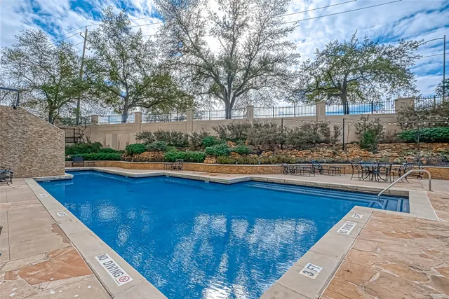 $500,000 | 2001 Holcombe Boulevard, Unit 401, Houston, TX 77030