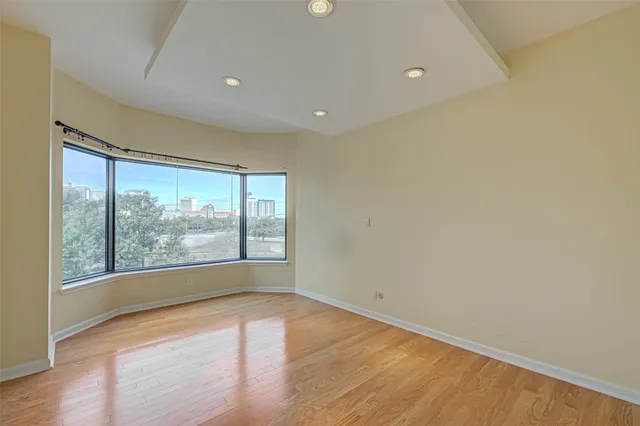 $500,000 | 2001 Holcombe Boulevard, Unit 401, Houston, TX 77030