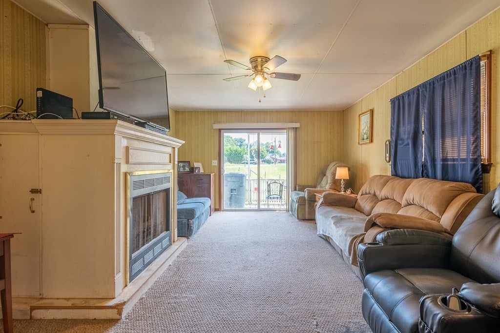 124 Frazier Road Galax, VA 24333 - Photo 9 of 35 Gallery Image 9