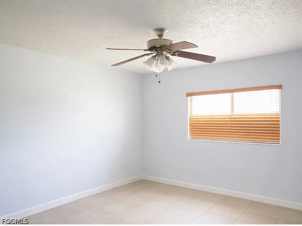 $1,799 | 922 Southeast 26th Terrace, Cape Coral, FL 33904