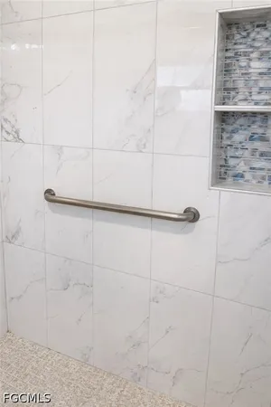 $1,799 | 922 Southeast 26th Terrace, Cape Coral, FL 33904