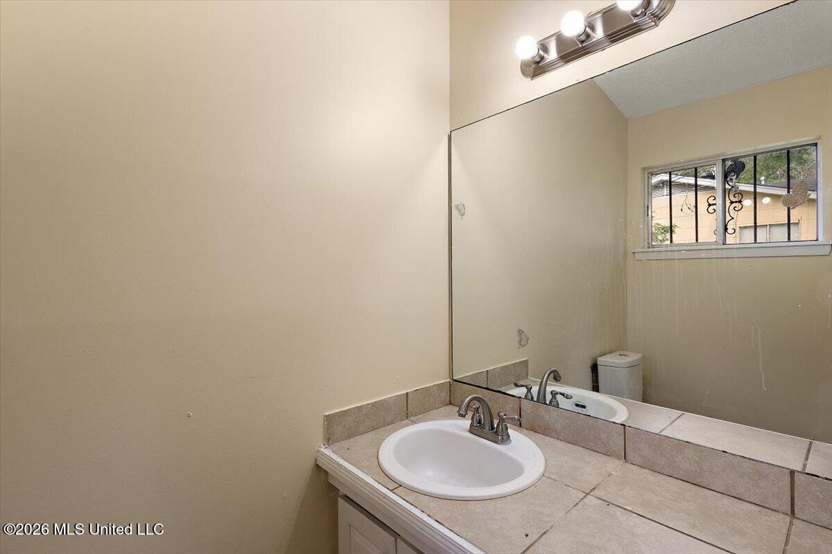 718 George Washington Avenue Canton, MS 39046 - Photo 10 of 17 10-HTP_4396